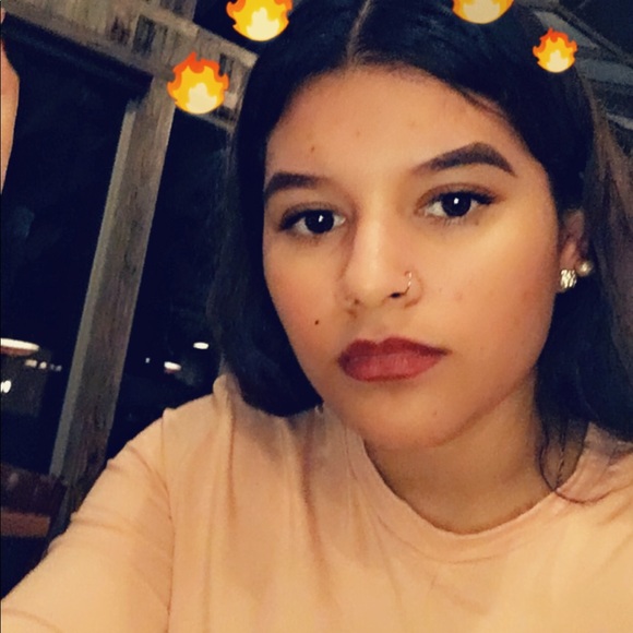 Meet your Posher, Michell - Picture 1 of 1